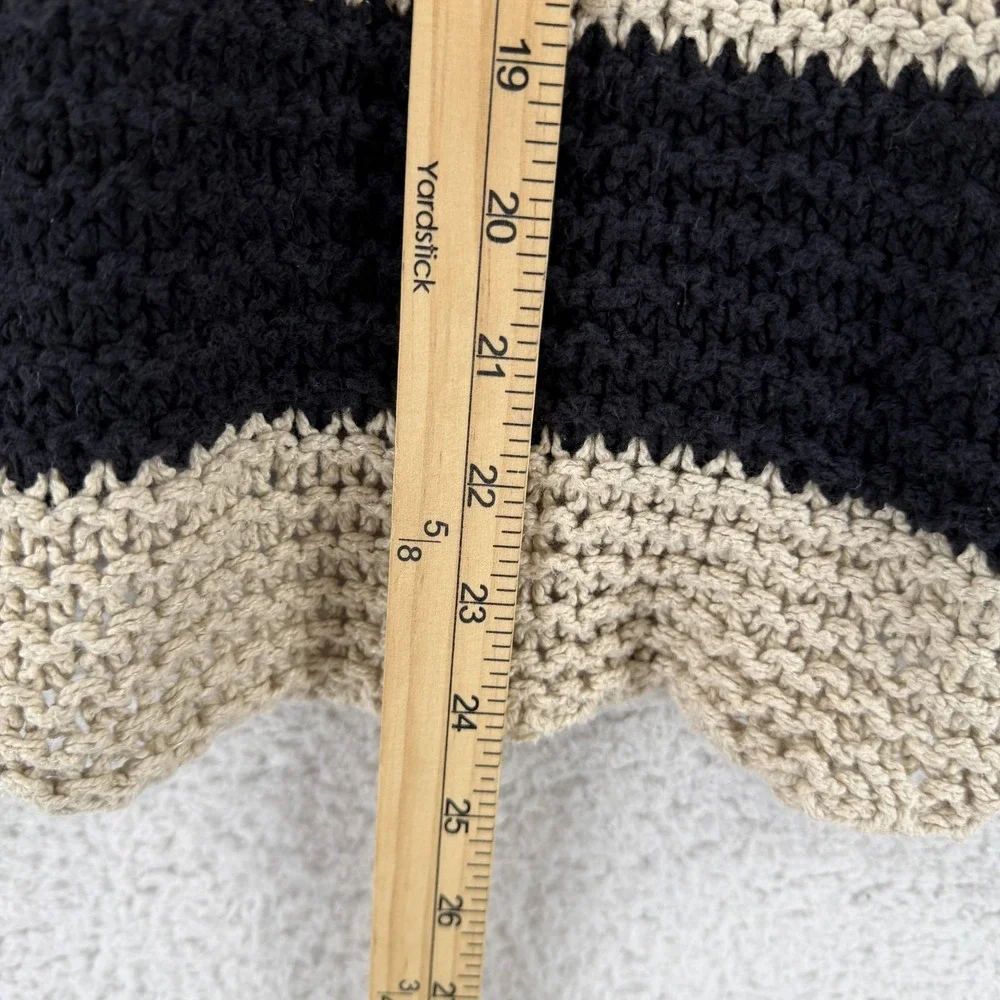 Free People Sweater Womens Small Black Striped V Neck Short‎ Sleeve Knit Top